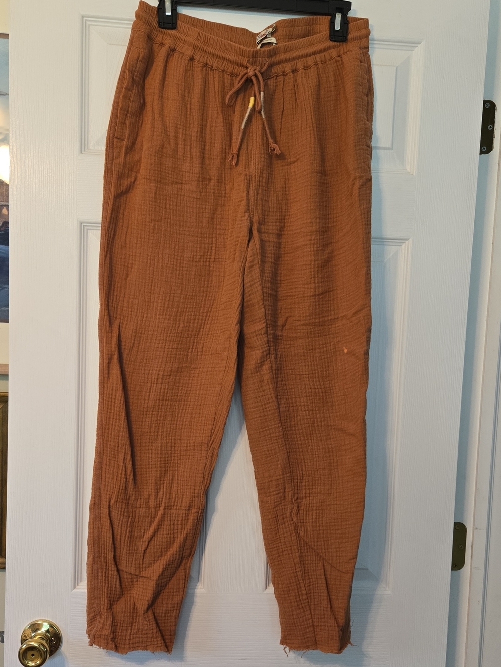 Faherty Organic Cotton Gauze Drawstring in Rust